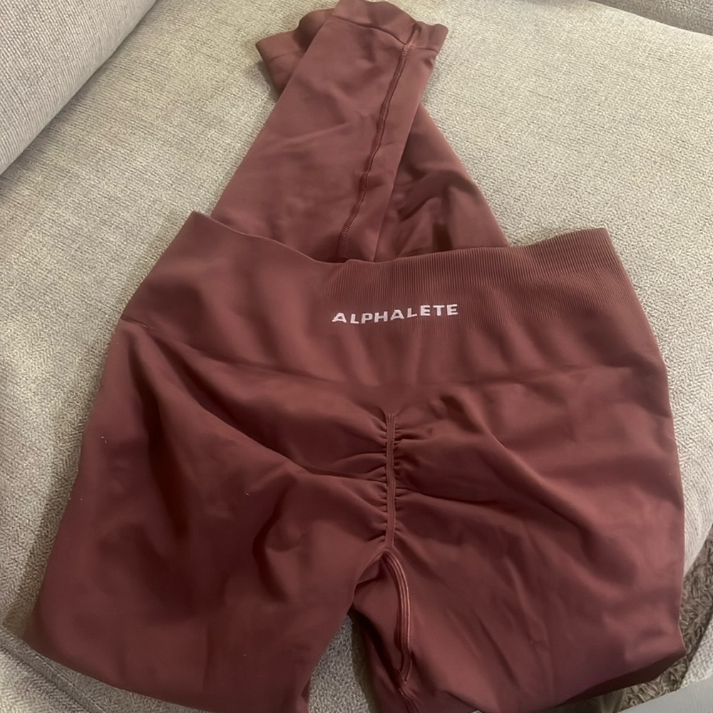 Alphalete autumn amplify leggings